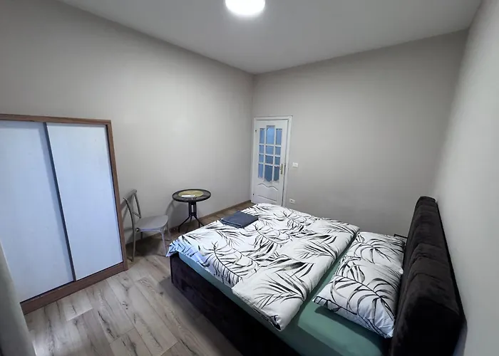 Efes Private * Τίρανα