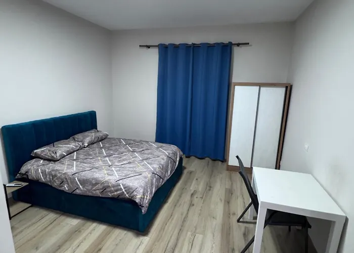 Efes Private * Τίρανα